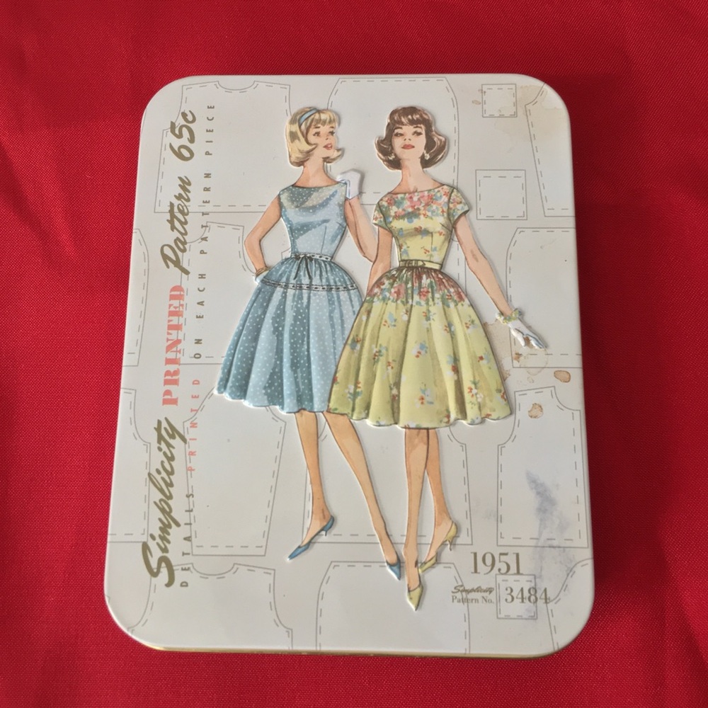 Vintage Simplicity Sewing Pattern Mini Tin